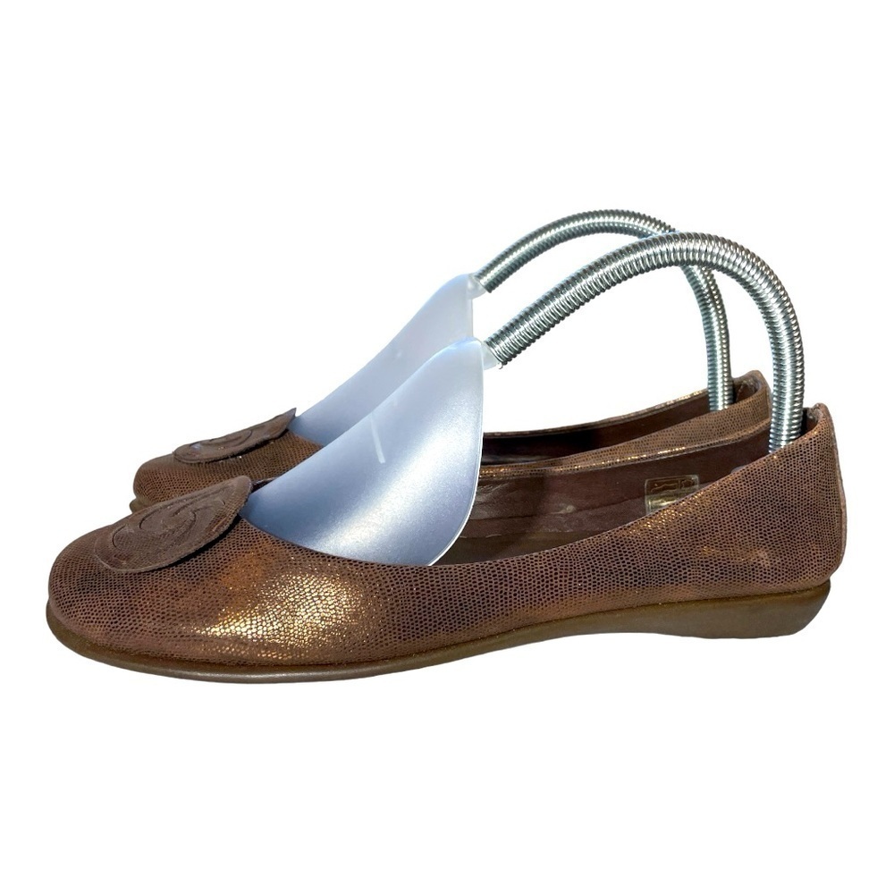 The Flexx Bon Plush Rose Toe Flat Bronze
Leather US 8 EU 39